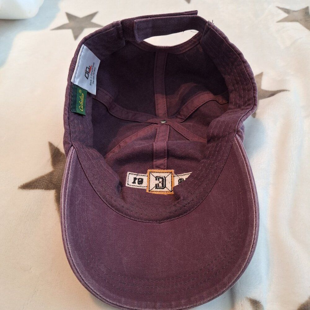Cabela's Outdoor Gear Burgundy Purple Embroidered Baseball Cap Hat Adjustable - Picture 3 of 4